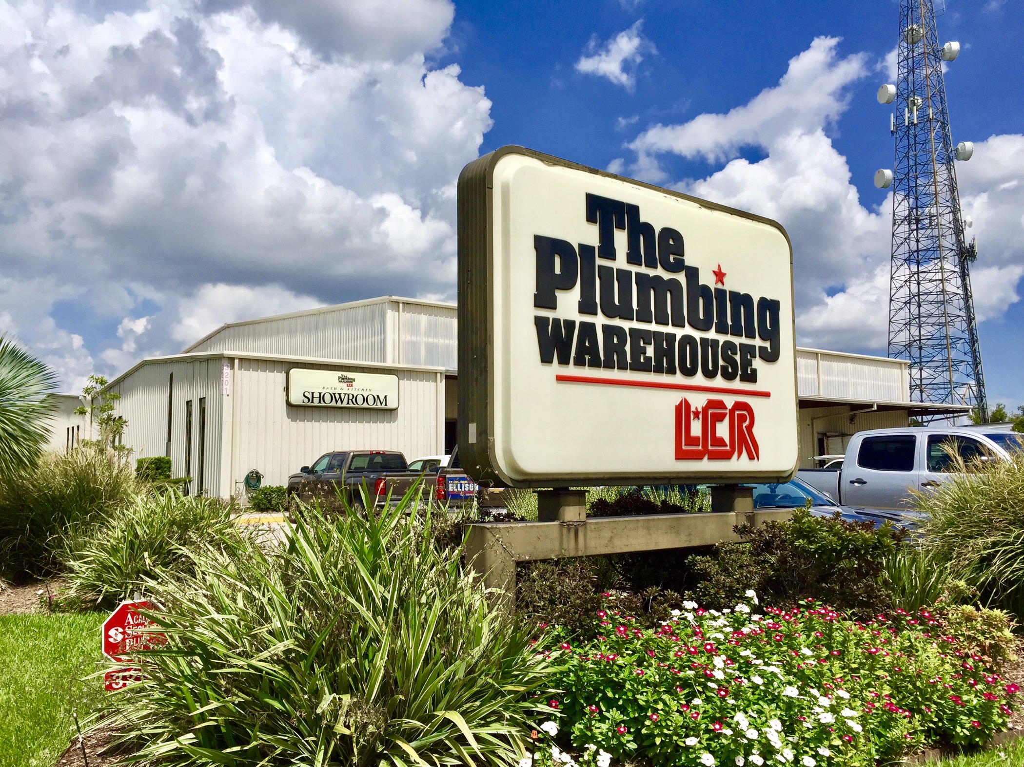 THE PLUMBING WAREHOUSE LCR LAKE CHARLES LA 70601 JANUARY visual data 4