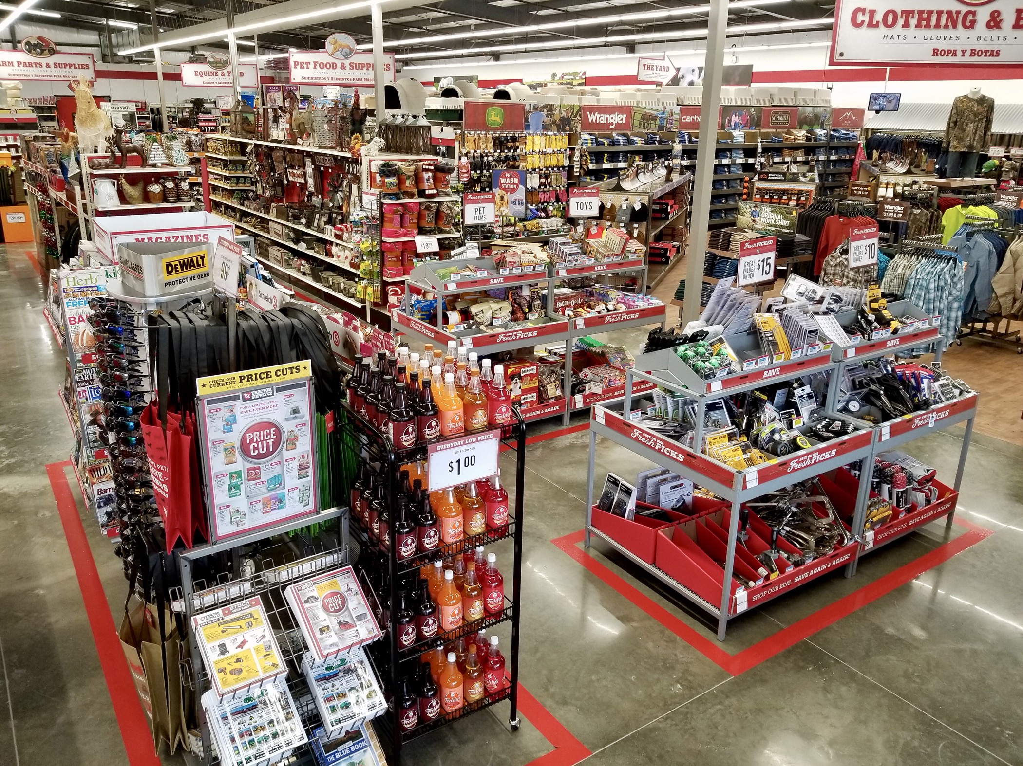 tractor-supply-in-scott-is-now-open-developing-lafayette