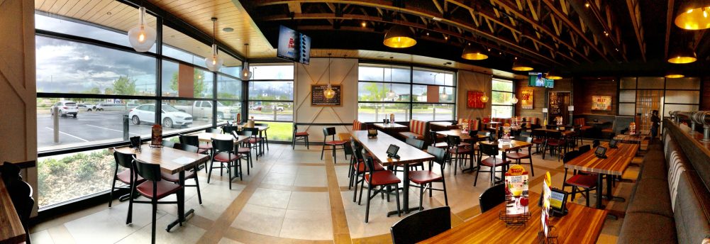 chilis dining room open