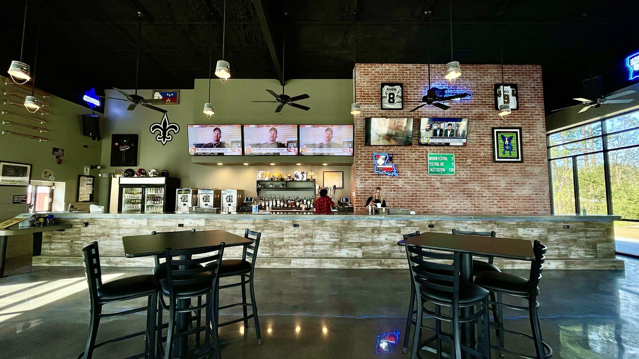 Legends Modern grill & Sports bar