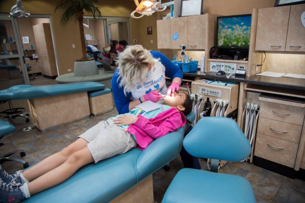 Dentist - Lafayette, LA