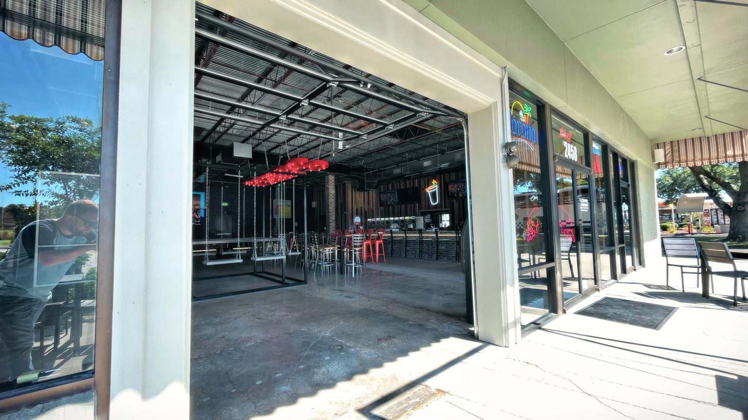 Inside of the New Chip’s Daiquiris On Congress, Now Open Developing