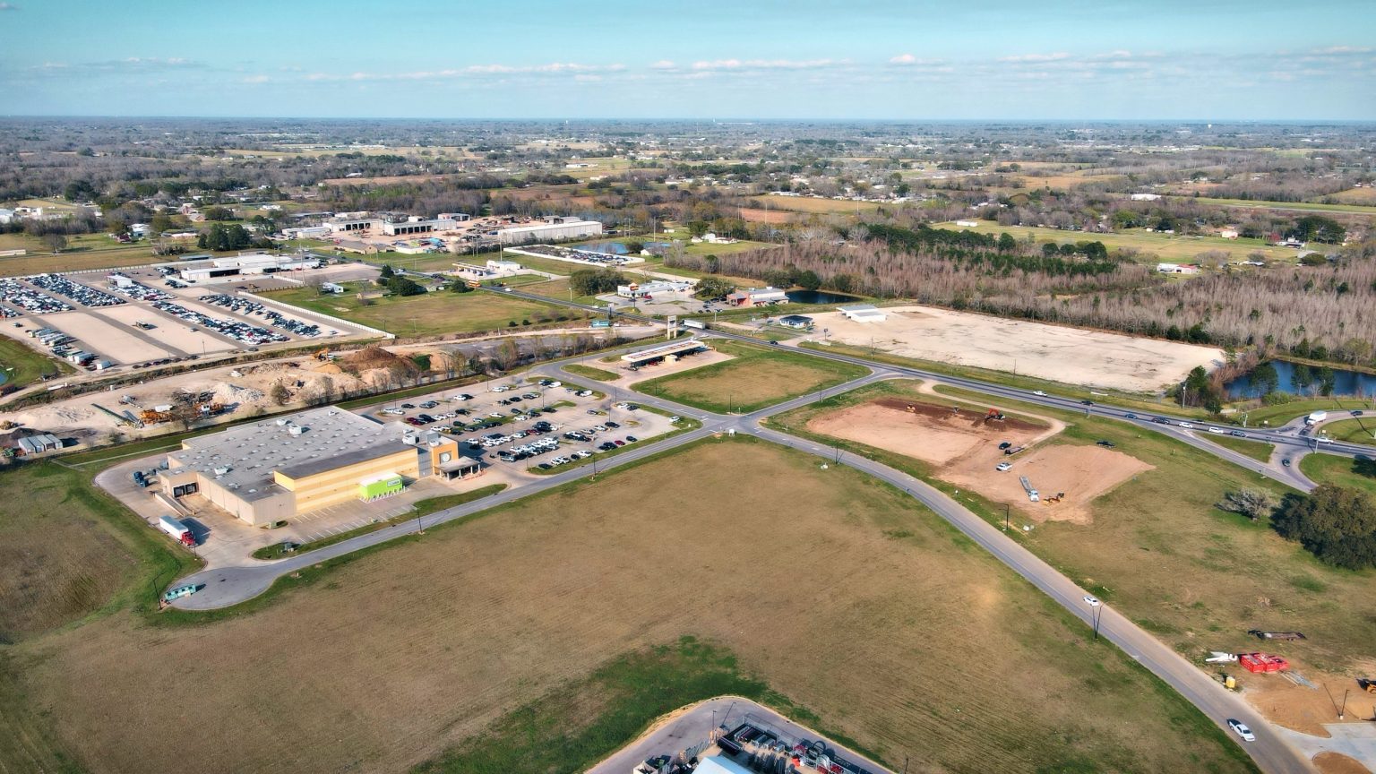 Destination Pointe Large Retail/Restaurant Development Under Construction in Scott, LA at ...